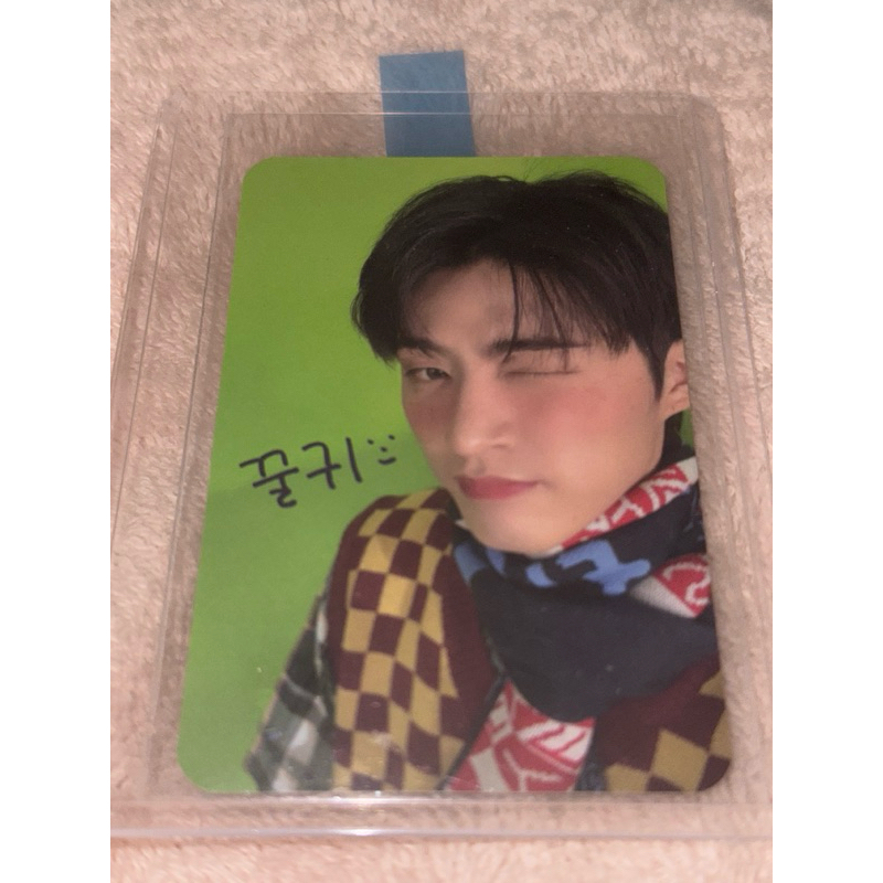 B.I HANBIN OFFICIAL PHOTOCARD WATERFALL KIM HANBIN PC POB KPOP