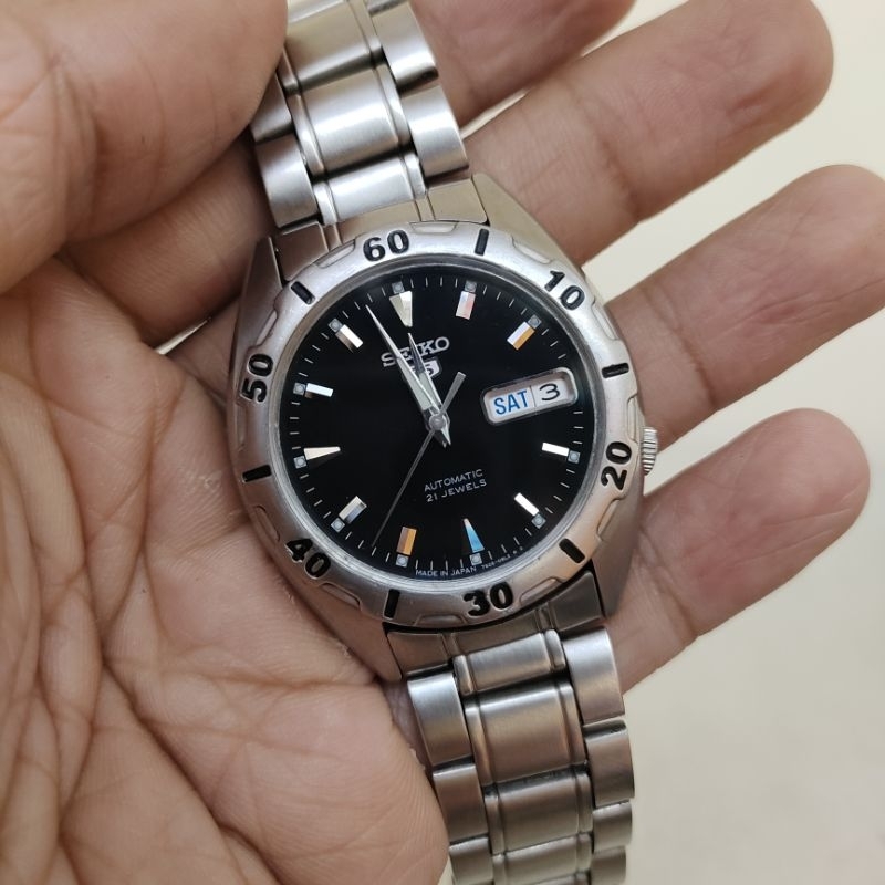 Seiko 5 second cowo SNZE series cal 7s26C