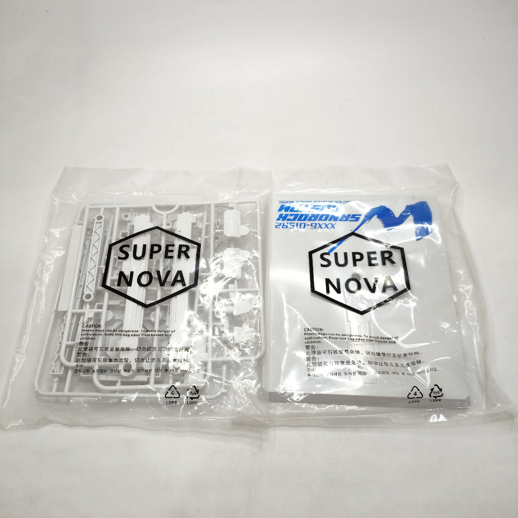 Action Base MG Sandrock Supernova / Spare Part Gundam 1/100 J2306