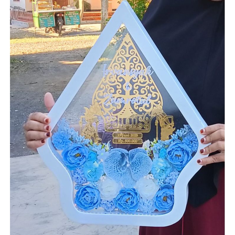 Mahar Pernikahan Gunungan Wayang Akrilik Emas