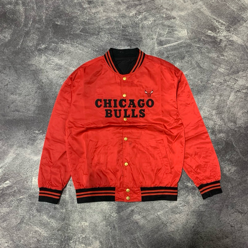 VARSITY NBA CHICAGO REVERSIBLE