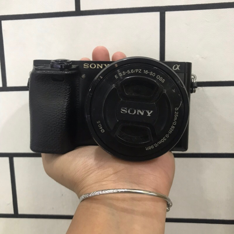 Kamera Mirrorless Sony A6000