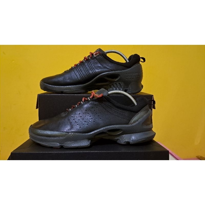Ecco Biom sepatu kulit pria size 43