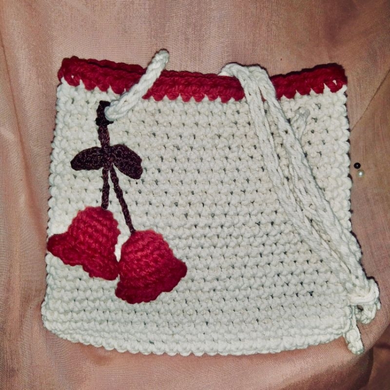 Tas rajut Handmade / lily bag / miumiu bag / By Rhemi.Crochet