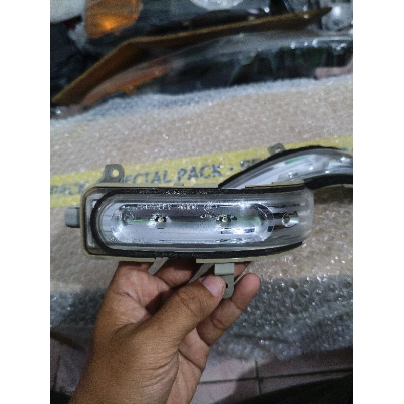 lampu sein sen LED spion mazda biante original