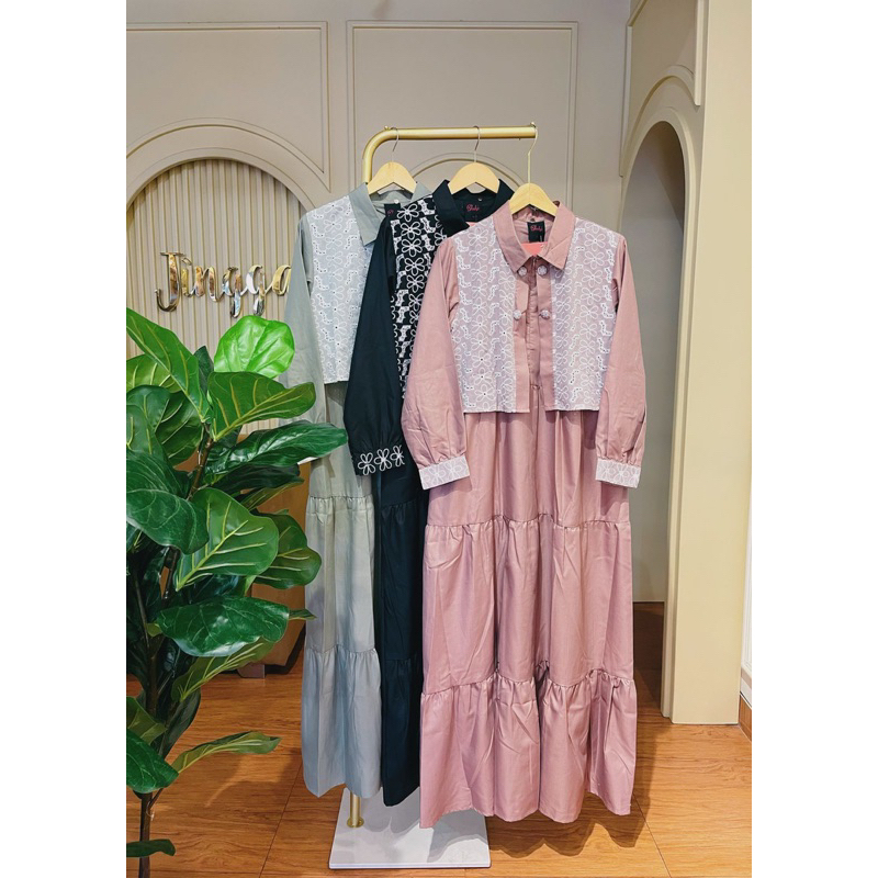 Gladys Qailula dress