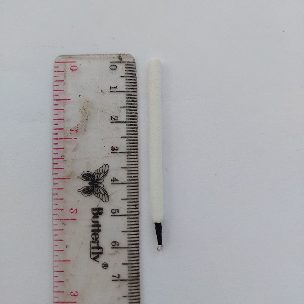 ( Isi 1 Pcs ) Pelampung Kumbul Spon Lentur Ringan Panjang 6 CM Enak di Pakai Cocok Untuk Mancing di 