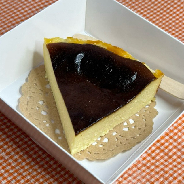 

Basque Burnt Cheesecake Slice / Loyang 15cm (PO 1 Hari)