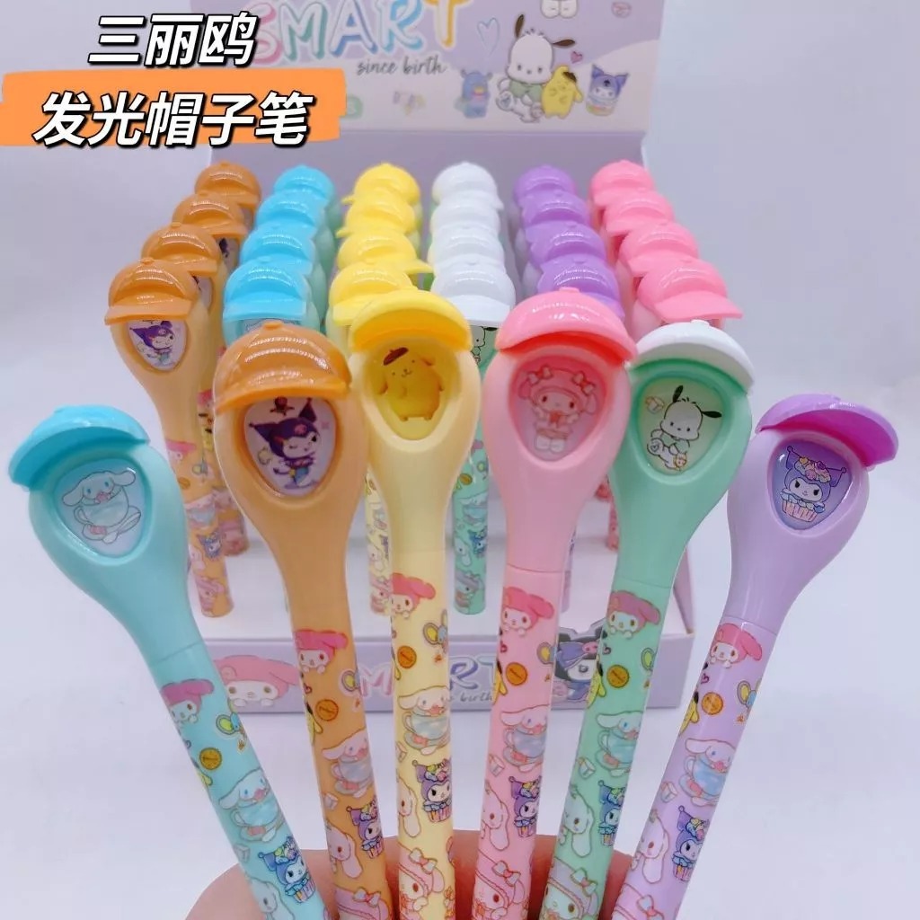 

Pulpen LED Sanrio Karakter Lucu – Pulpen Topi Nyala | Gel Pen Luminous Cute