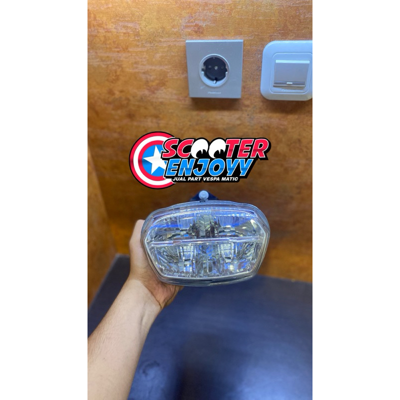 HEADLAMP FACELIFT VESPA SPRINT