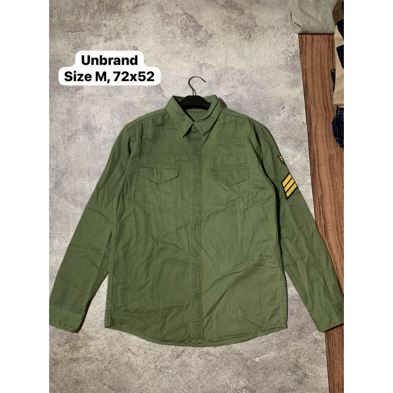 Kemeja Workshirt UNBRAND Size M UNIQLO