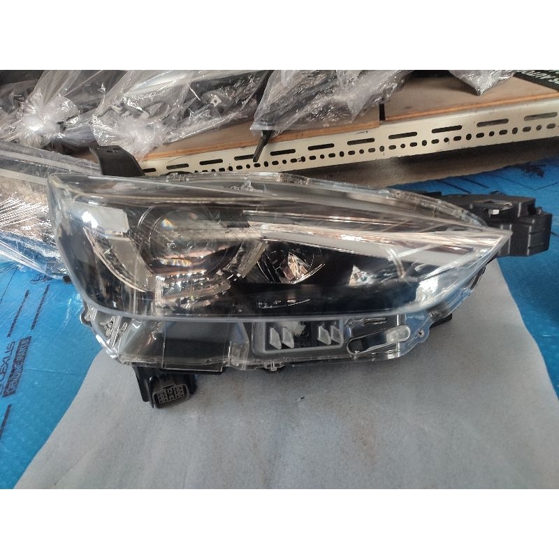 HEADLAMP LAMPU DEPAN MOBIL MAZDA CX3 CX3 cx3 ORIGINAL KANAN
