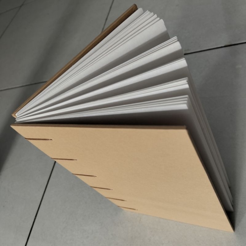

Scrapbook / Notebook Kraft Hard Cover 12 × 18 cm (Blank)