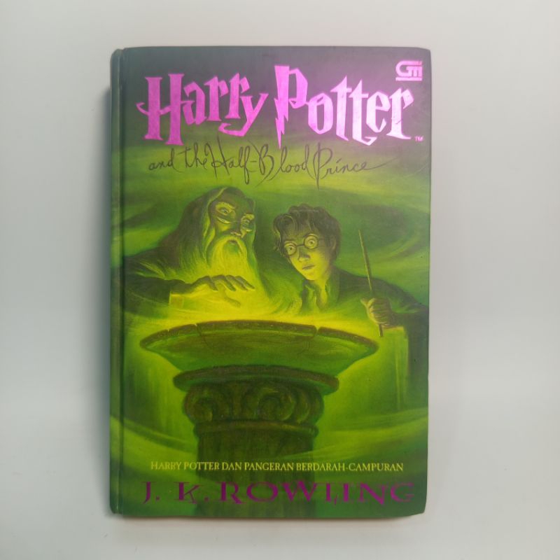 Buku novel Harry Potter dan pangeran berdarah campuran Hard cover, original preloved