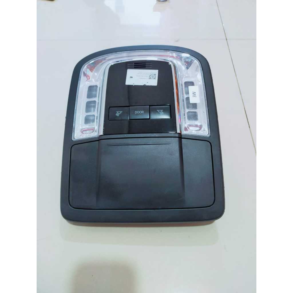 Lampu Plafon Fortuner VRZ Original Lampu Plafon Kabin Depan Fortuner VRZ Original Toyota