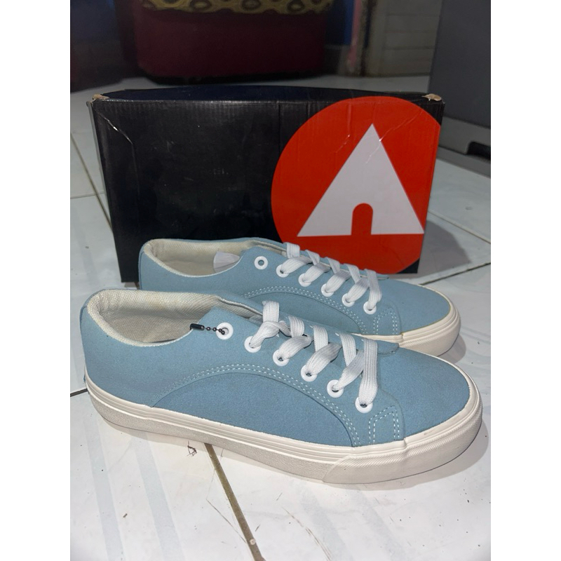 READY SALE AIRWALK STEFAN BLUE