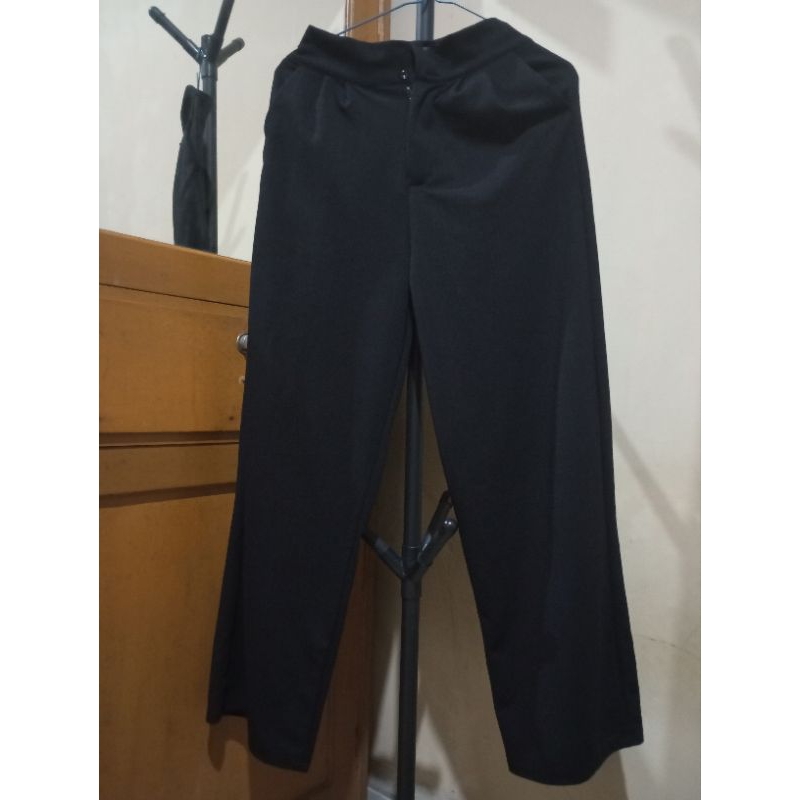 (PRELOVED) Jennie pants kulot knit