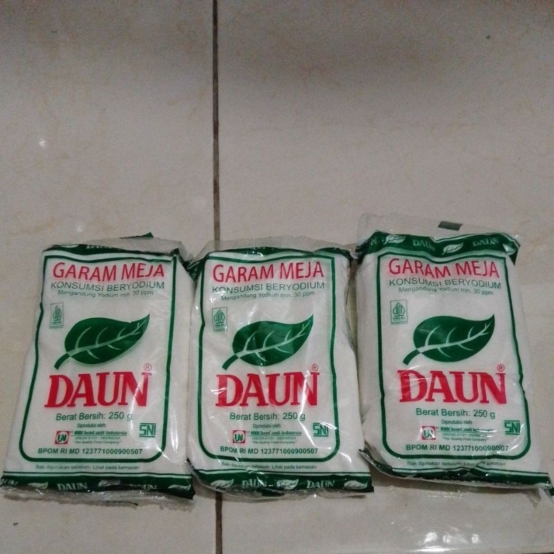 

Garam Meja Daun UK 250 gr (dapat 3 pcs)