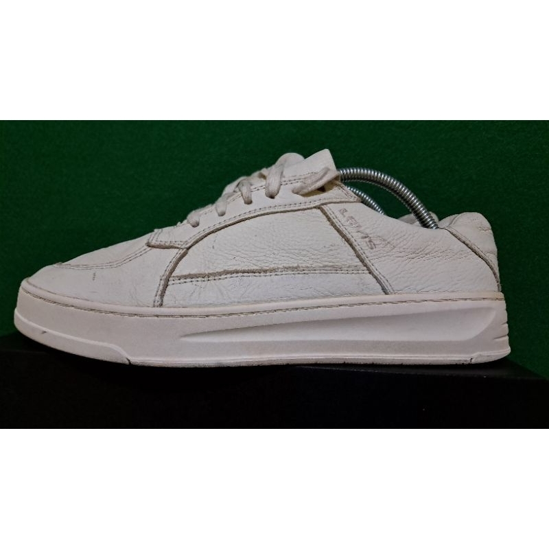 Levis sepatu kulit pria size 42