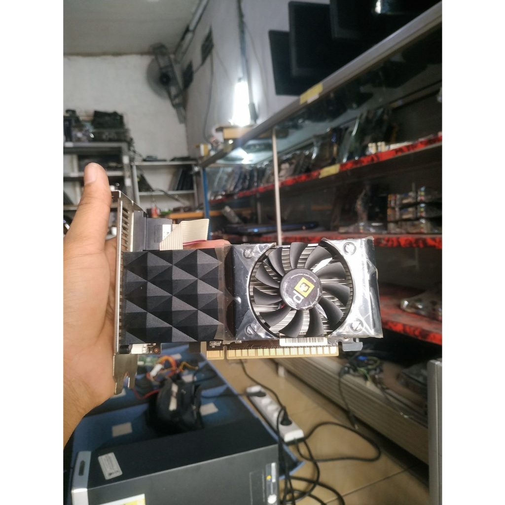 VGa card 1gb 128bit/64bit ddr3