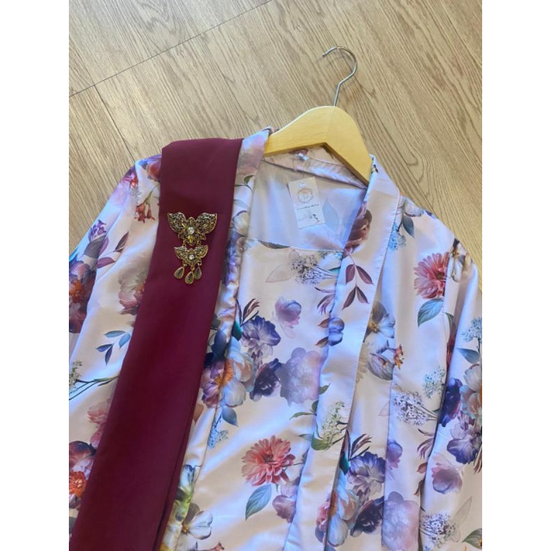 KEBAYA KUTUBARU MODERN BUNGA LUNA PUTIH