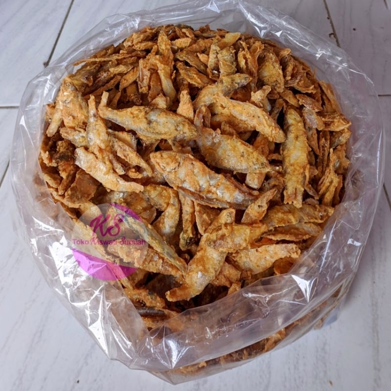 

Peyek Ikan Wader Crispy Goreng Renyah Asin Gurih Original Baby Fish Kemasan Berat Isi 250 gram Keripik Kripik Snack Cemilan Makanan Oleh Oleh Surabaya