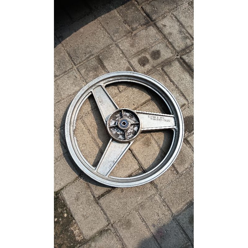 Velg mitsuyo palang 3 pnp yamaha belakang
