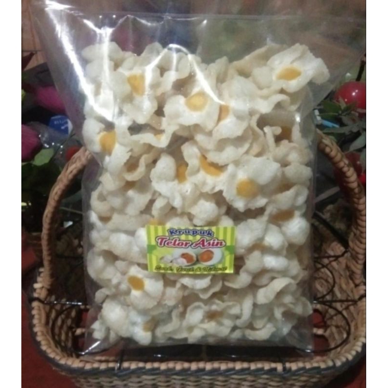 

Kerupuk Telur Asin