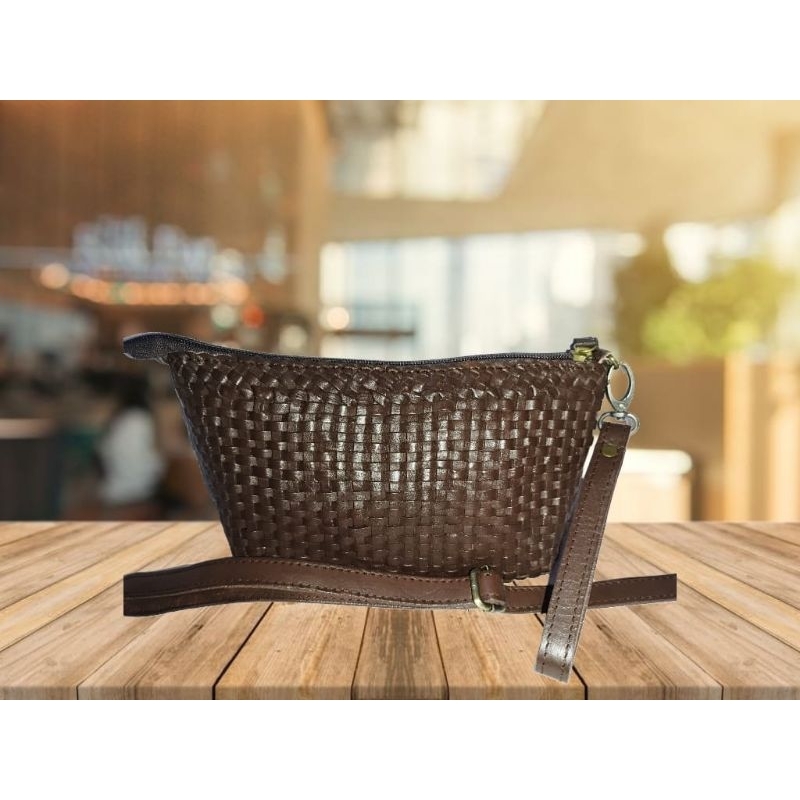 Tas Sling Anyam Kulas