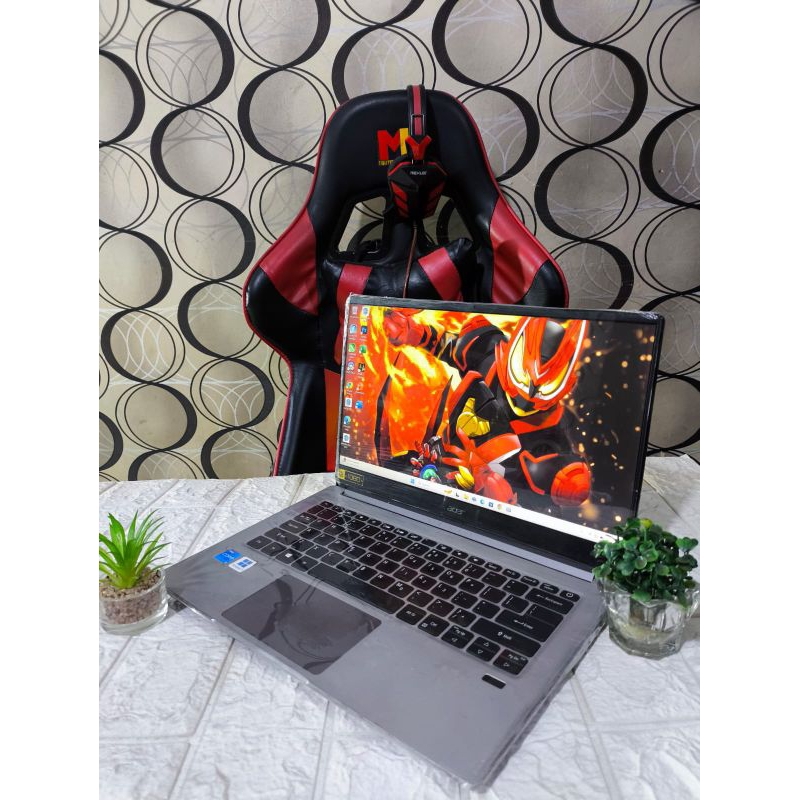 Laptop RENDER ACER SWIFT 3- SF314-57 SUPERSLIM Hairline Brush [LIKE NEW]