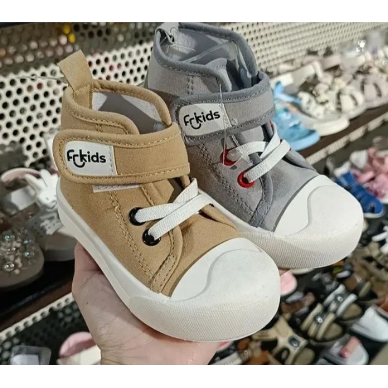 Sepatu Anak Laki-laki Fransiska Renaldy B dorcas 03 Grey, tan