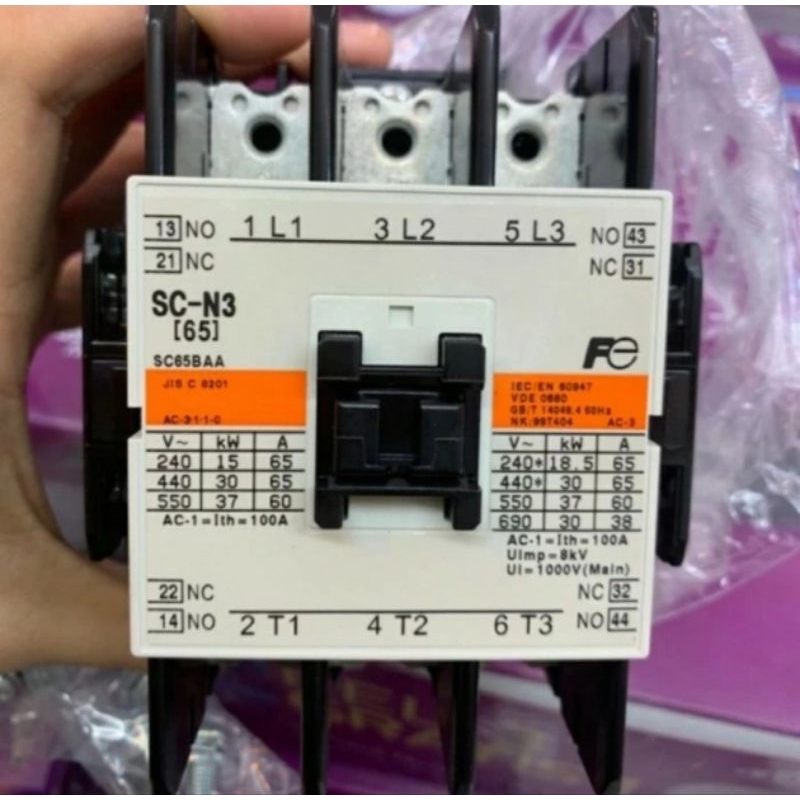 Magnetic kontaktor fuji Sc-N3 fuji sc n3 100A 3P