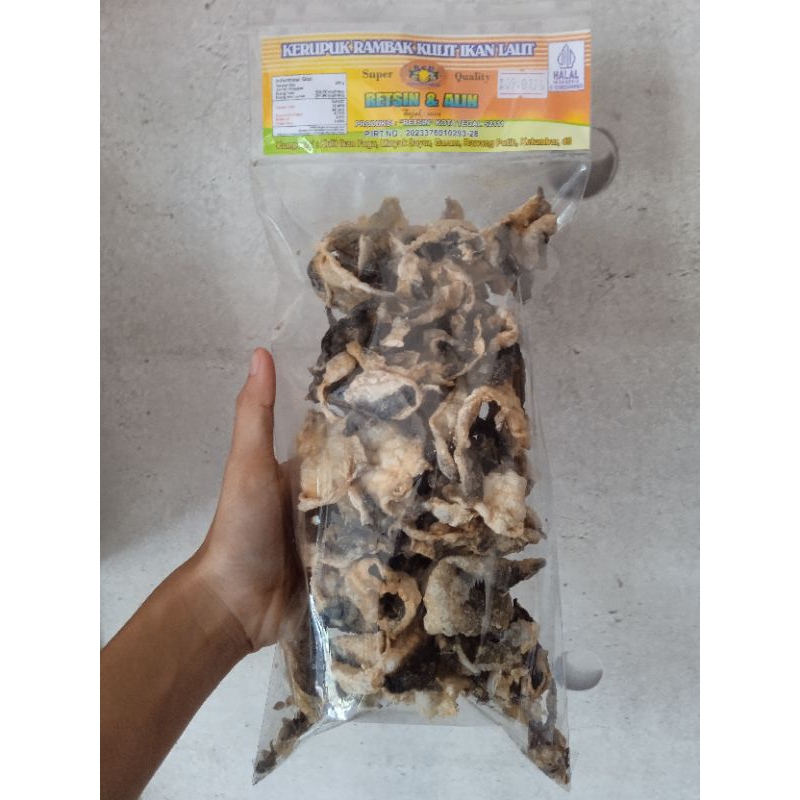 

Kerupuk rambak kulit ikan laut