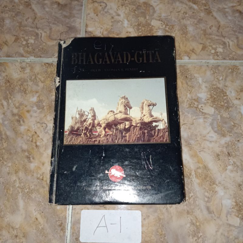 Buku Bhagavad-Gita - Nyoman S