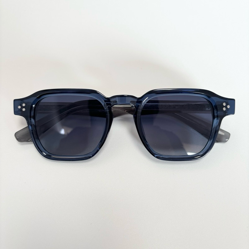 Kacamata Casey Blue Gradient Blue lens