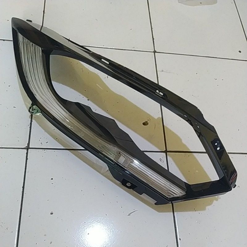 Extension + mika DRL Honda HRV Prestige kanan
