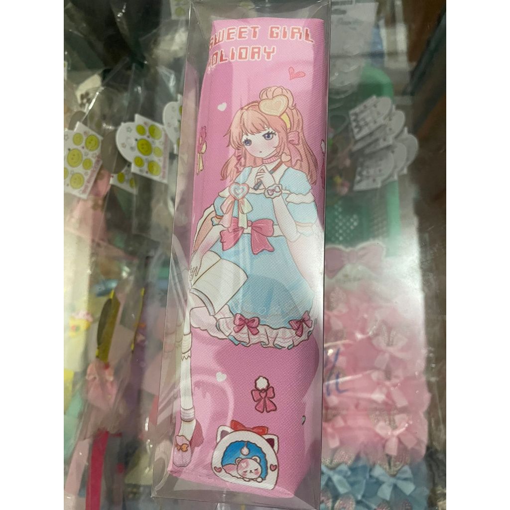 

Kotak Pensil Mika