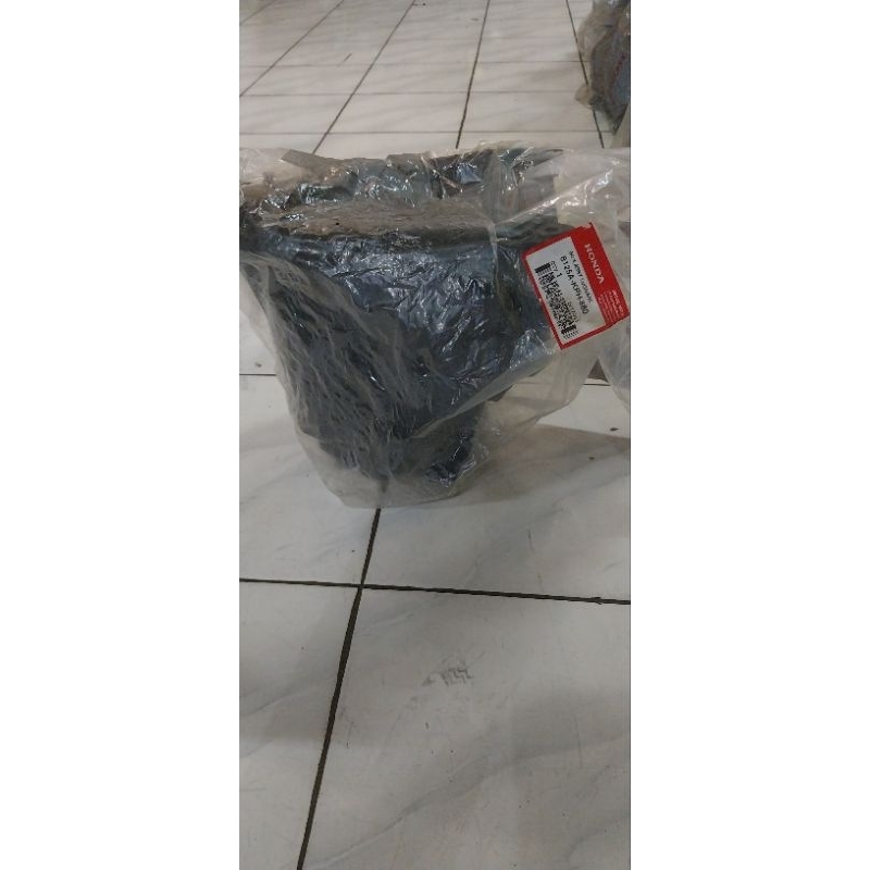 Box Bagasi untuk Motor Karisma atau Supra X 125 Lama dan Batman Part AHM 8125AKPH880