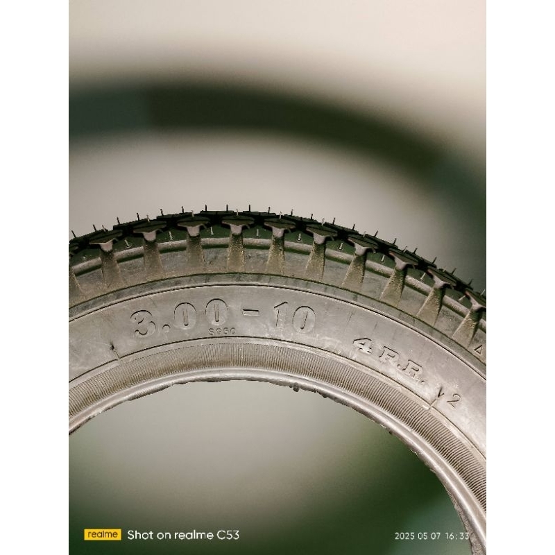 BAN LUAR IRC 300-10 VESPA PTS SPECIAL SMALLFRAME