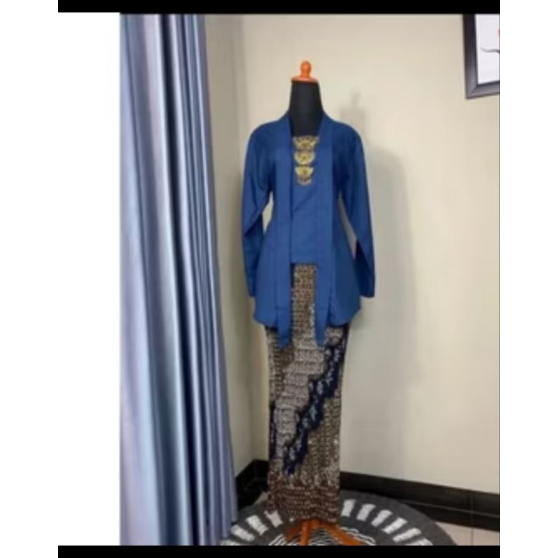 Nozamstore~One Set Kebaya Katun Polos Kutubaru Rok Plisket Batik/kebaya katun/kebaya adem/kebaya