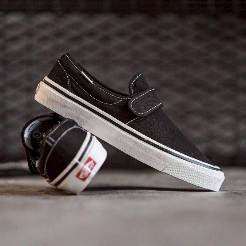 Slip On 47 DX Anaheim Factory Black White