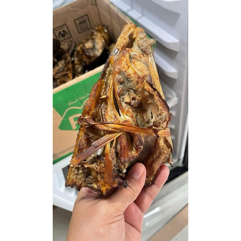 

kepala ikan asap 1 box -+1 kg