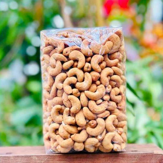 

Kacang Mede Super Original Panggang / Roasted Cashew 250 Gram