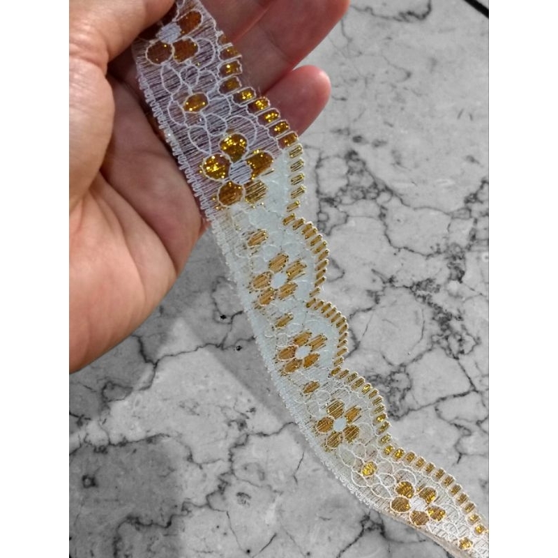 Renda air warna putih emas renda jilbab renda mukena renda souvenir renda crafting