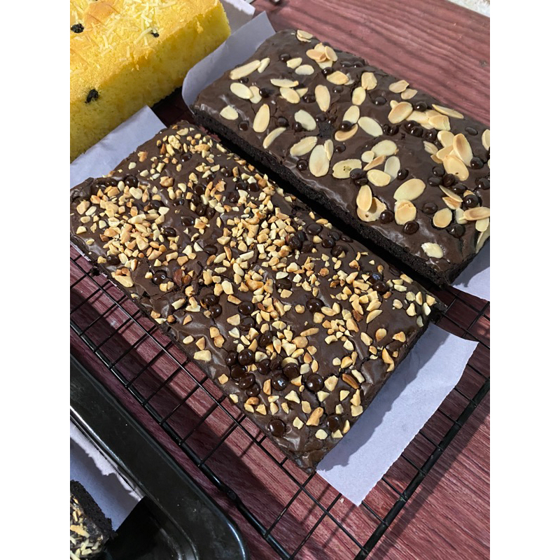 

Fudgy brownies 20x10