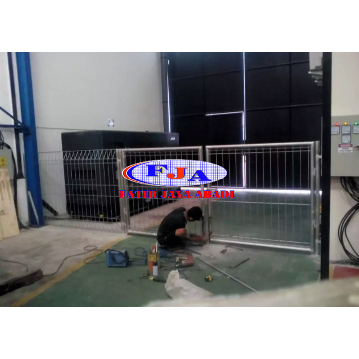 Pintu Pagar Brc Swing Ganda Tinggi 120 cm x Lebar 300 cm Electro Platting Galvanis