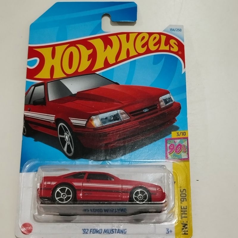 Hot wheels '92 Ford Mustang