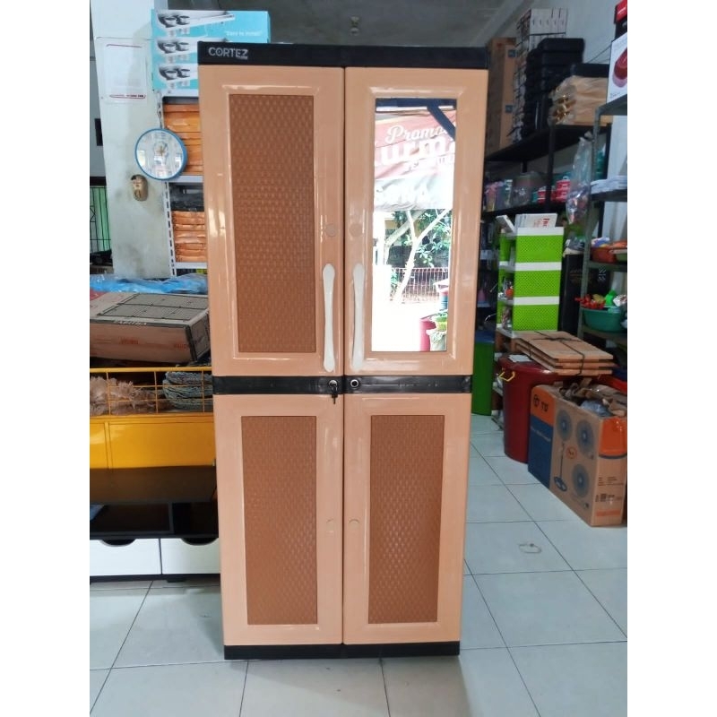 Lemari Kaca Gantung-Lemari Kaca 4 susun Jumbo-Lemari Cortez-Cortez LPS GT-Lemari Pakaian Gantung