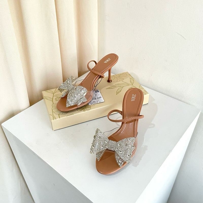 Ribbon diamond high heels 9cm by Zara pointed toe with elastic back stripe high quality fashion shoe