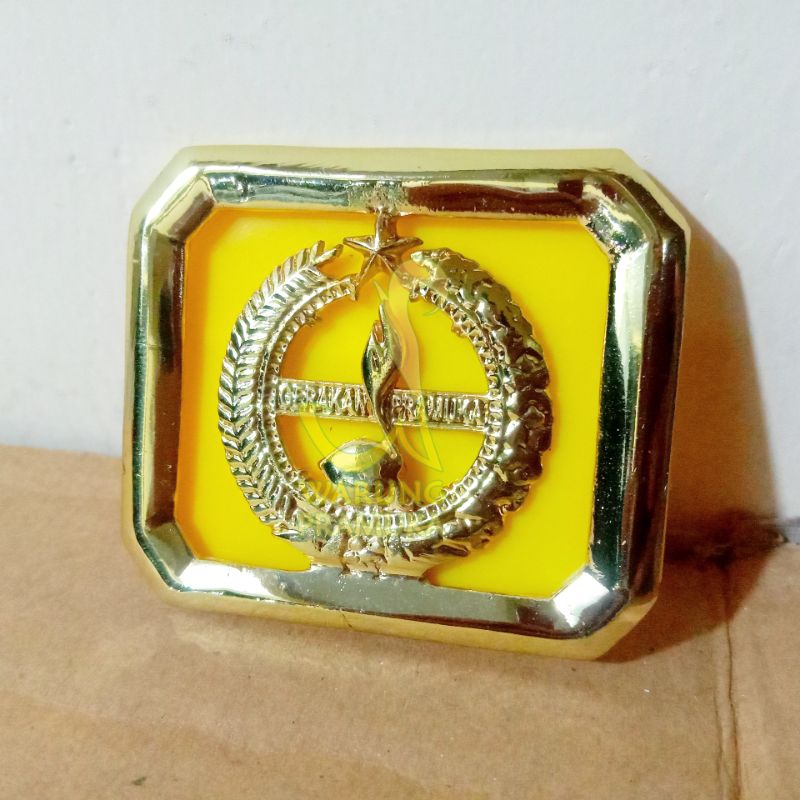 tatop tanda topi emblem baret pandega penegak penggalang besar lengkung cor timbul pramuka